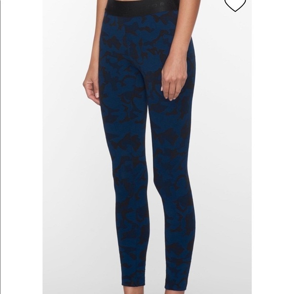 Koral Pants - Koral Women’s Knockout Cropped Legging